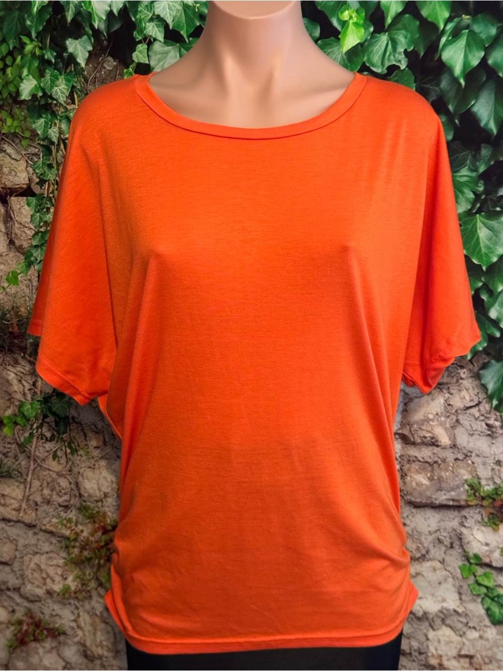 Pretty Relaxed Ruched Sides Dolman Short-Sleeve Top — Orange